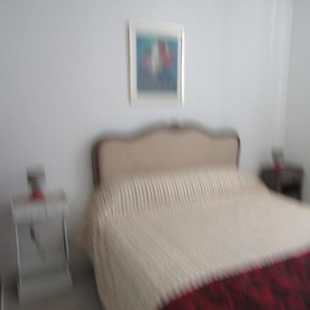 Chambres D'Hotes Le Clos Des Senteurs Malemort Luaran gambar