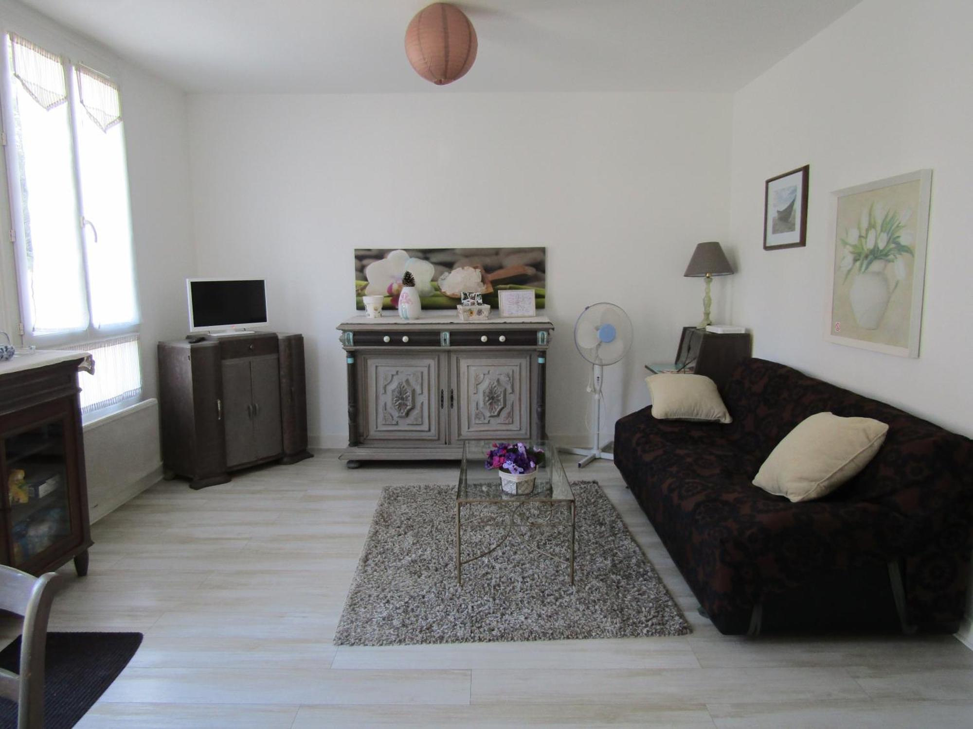 Chambres D'Hotes Le Clos Des Senteurs Malemort Luaran gambar