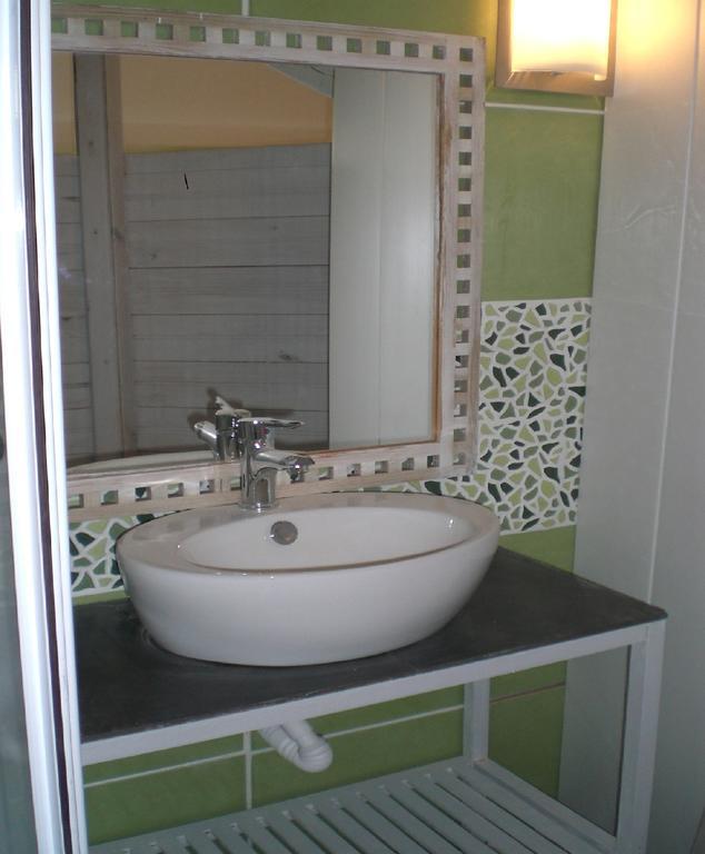 Chambres D'Hotes Le Clos Des Senteurs Malemort Bilik gambar